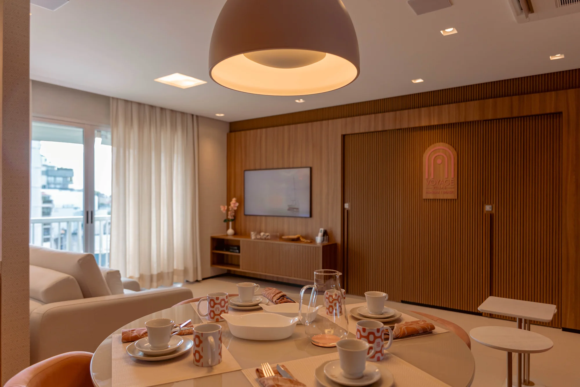 Sala de jantar do apartamento Voyage Villas em Ipanema